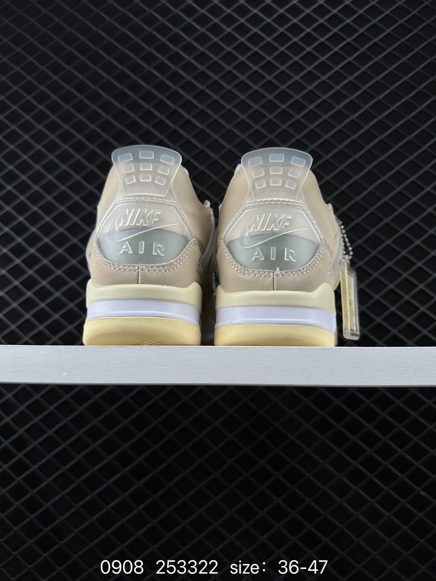 Nike Air Jordan 4 Retro